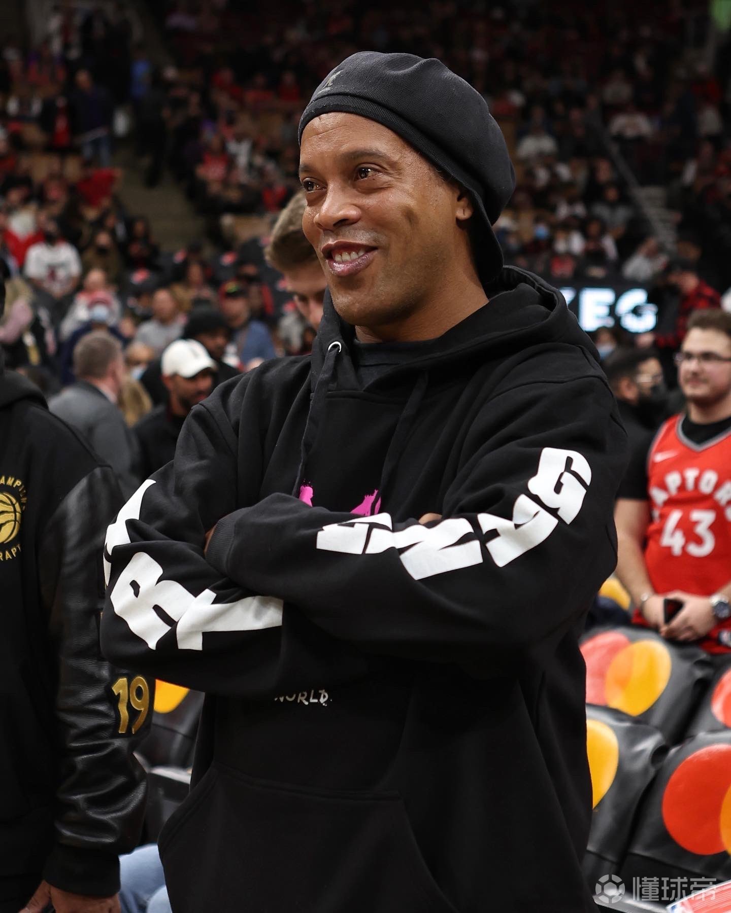 乐鱼体育APP-猛龙队主场球馆